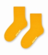 Skarpetki-dzieciece-z-welny-merino-steven-130-zolte.jpg