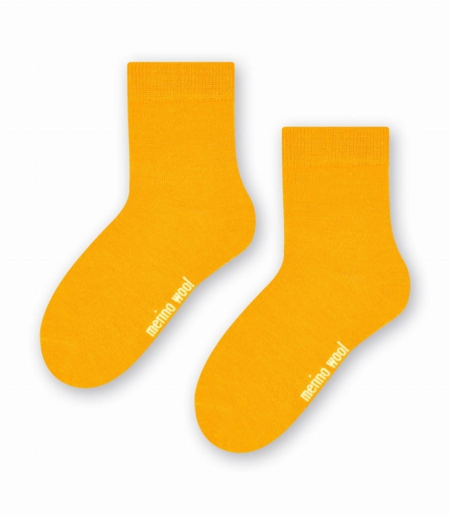 Skarpetki-dzieciece-z-welny-merino-steven-130-zolte.jpg