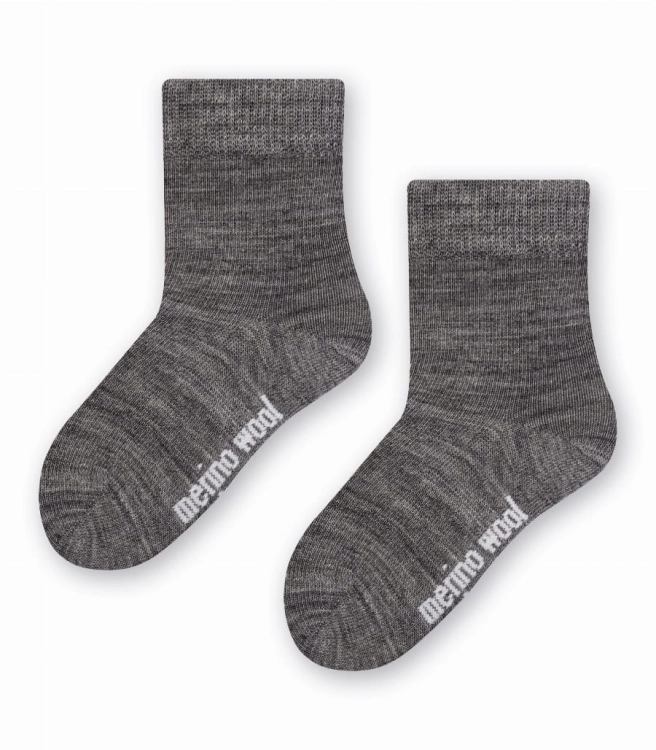 Skarpetki-dzieciece-z-welny-merino-steven-130-melanz-ciemny-szary.jpg
