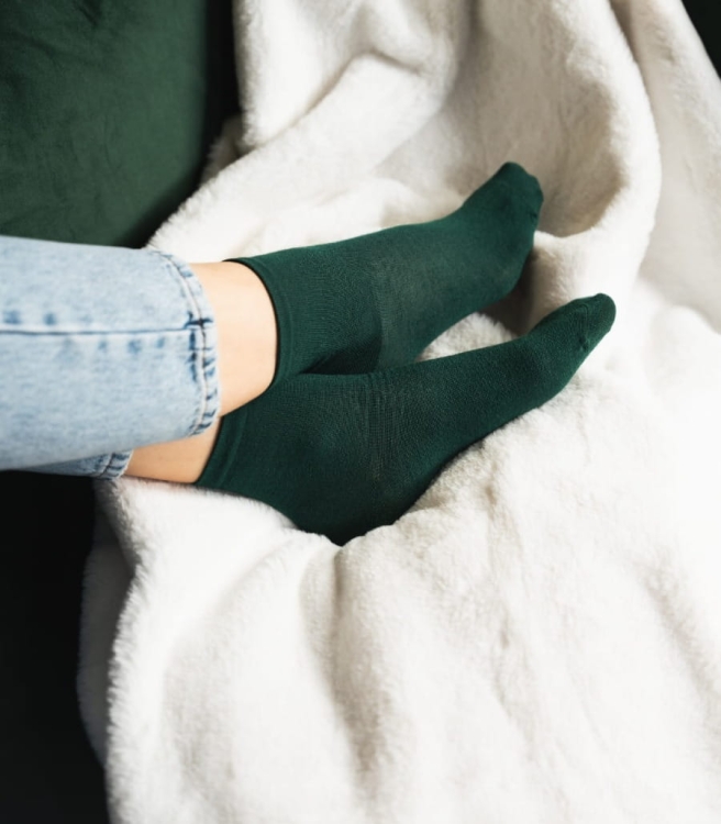 Skarpety-damskie-z-welny-merino-steven-130-zielone.jpg