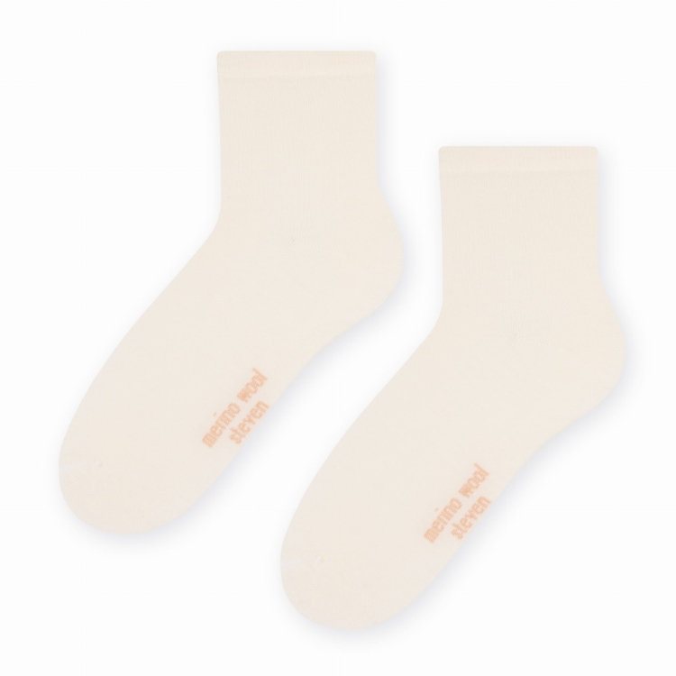 Skarpety-damskie-z-welny-merino-steven-130-ecru.jpg
