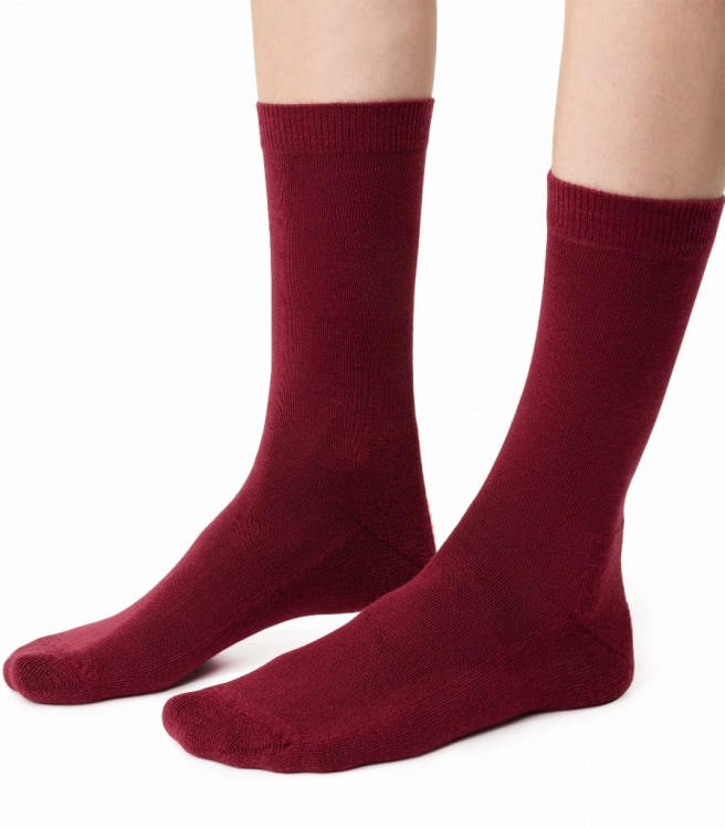 Skarpety-damskie-polfrotte-z-welny-merino-steven-130-bordo.jpg