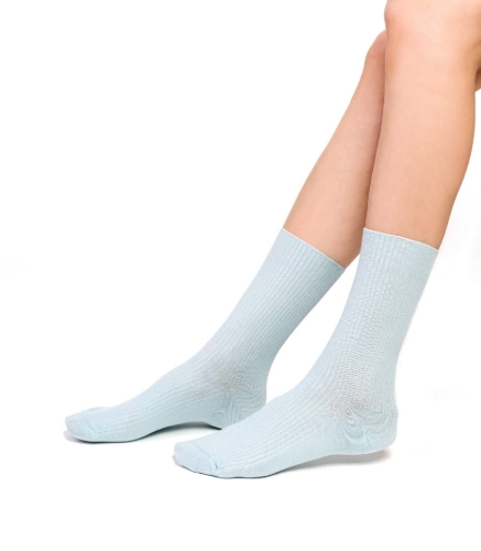 Skarpety-damskie-bezuciskowe-steven-062-blekitne.jpg