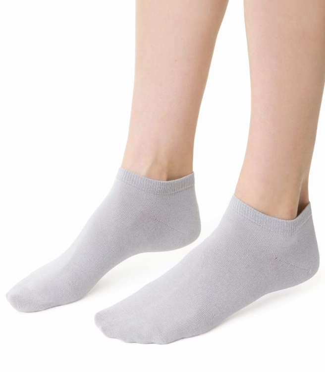 gladkie-bawelniane-stopki-damskie-steven-052-melanz-szary.jpg