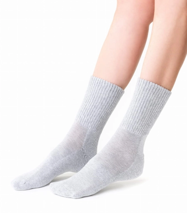 Skarpety-damskie-sportowe-polfrotte-steven-127-melanz-jasny-szary.jpg