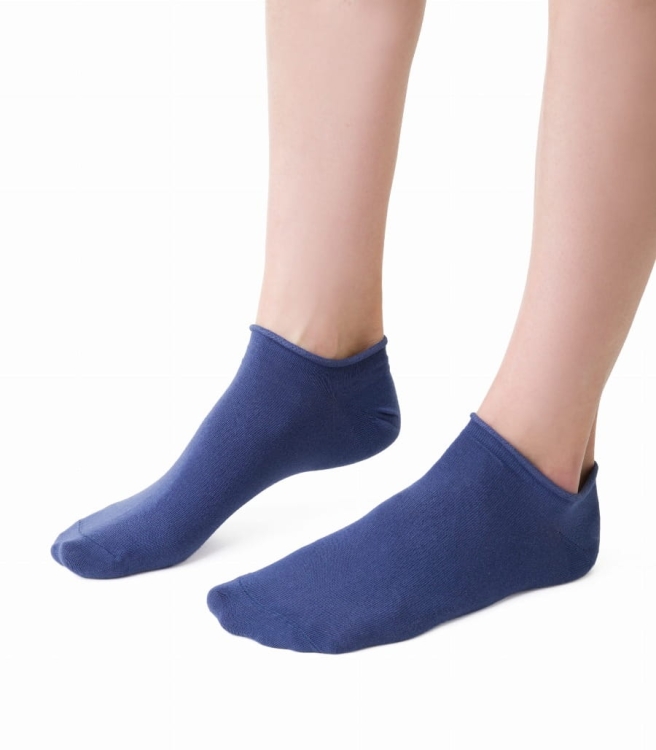 Bezuciskowe-stopki-damskie-steven-041-jeans.jpg
