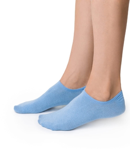 Stopki-gladkie-bawelniane-damskie-steven-073-jasny-niebieski.jpg