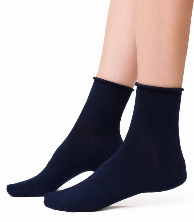 Skarpety-damskie-bambusowe-bezuciskowe-steven-125-granatowy.jpg