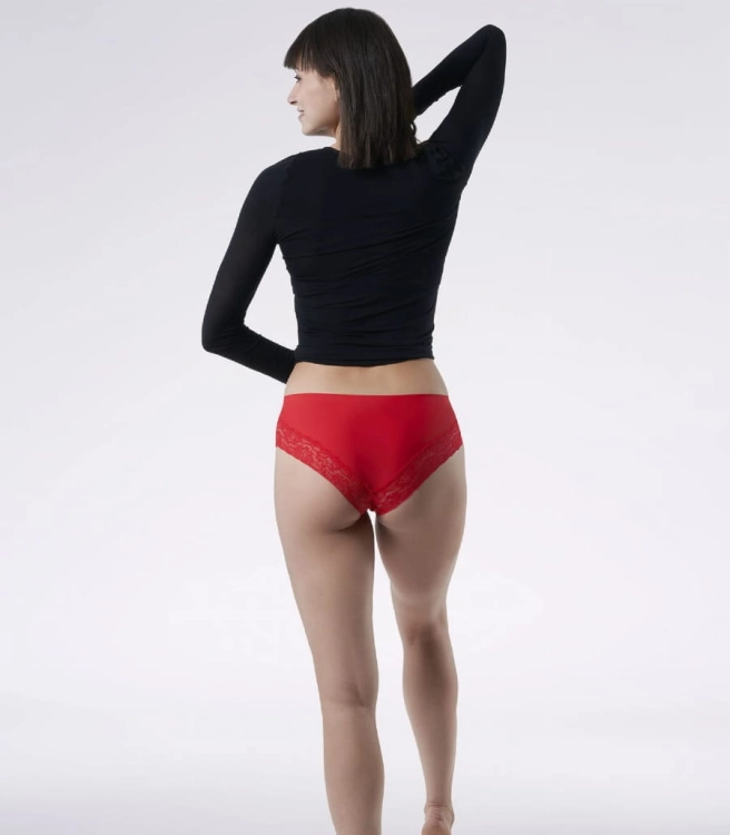 figi-damskie-z-koronka-na-posladkach-cheekie-classic-julimex-czerwone.jpg