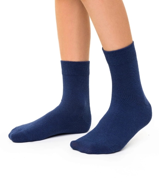 gladkie-bawelniane-skarpetki-dzieciece-steven-146-jeans.jpg