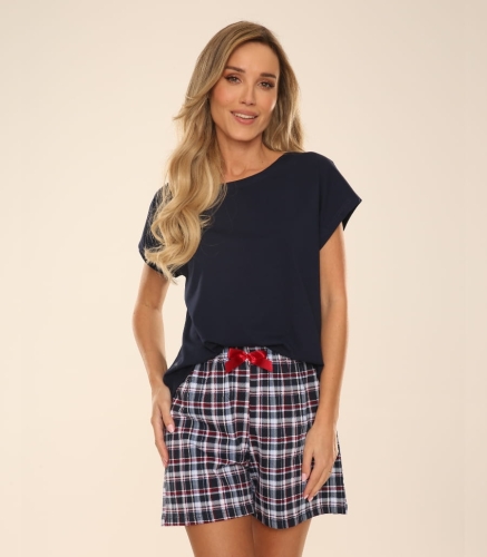 Bawelniana-pizama-damska-z-krotkim-rekawem-i-szortami-w-kratke-z-kokardka-granatowa.jpg