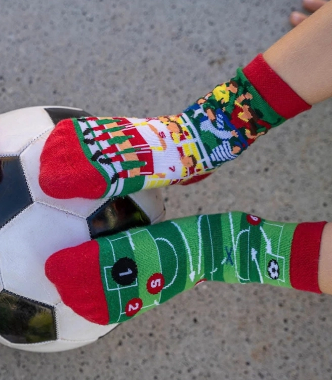 Skarpetki-dzieciece-bawelniane-football-spox-sox-lookbook.jpg
