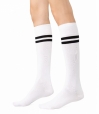 Podkolanowki-damskie-z-paskami-steven-072-biale-z-czarnymi-paskami.jpg